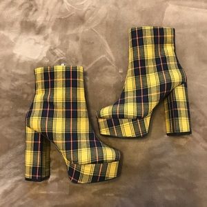 Clueless inspired platform boots